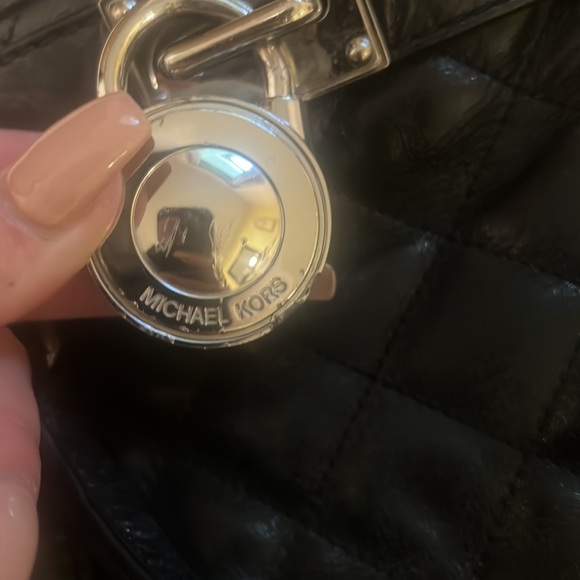 Michael Kors purse - Picture 6 of 7